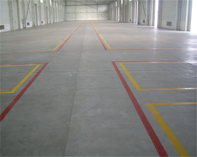 水泥自流平地坪